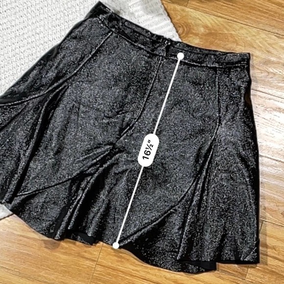 Topshop SZ 6 black faux leather skirt - Picture 7 of 7